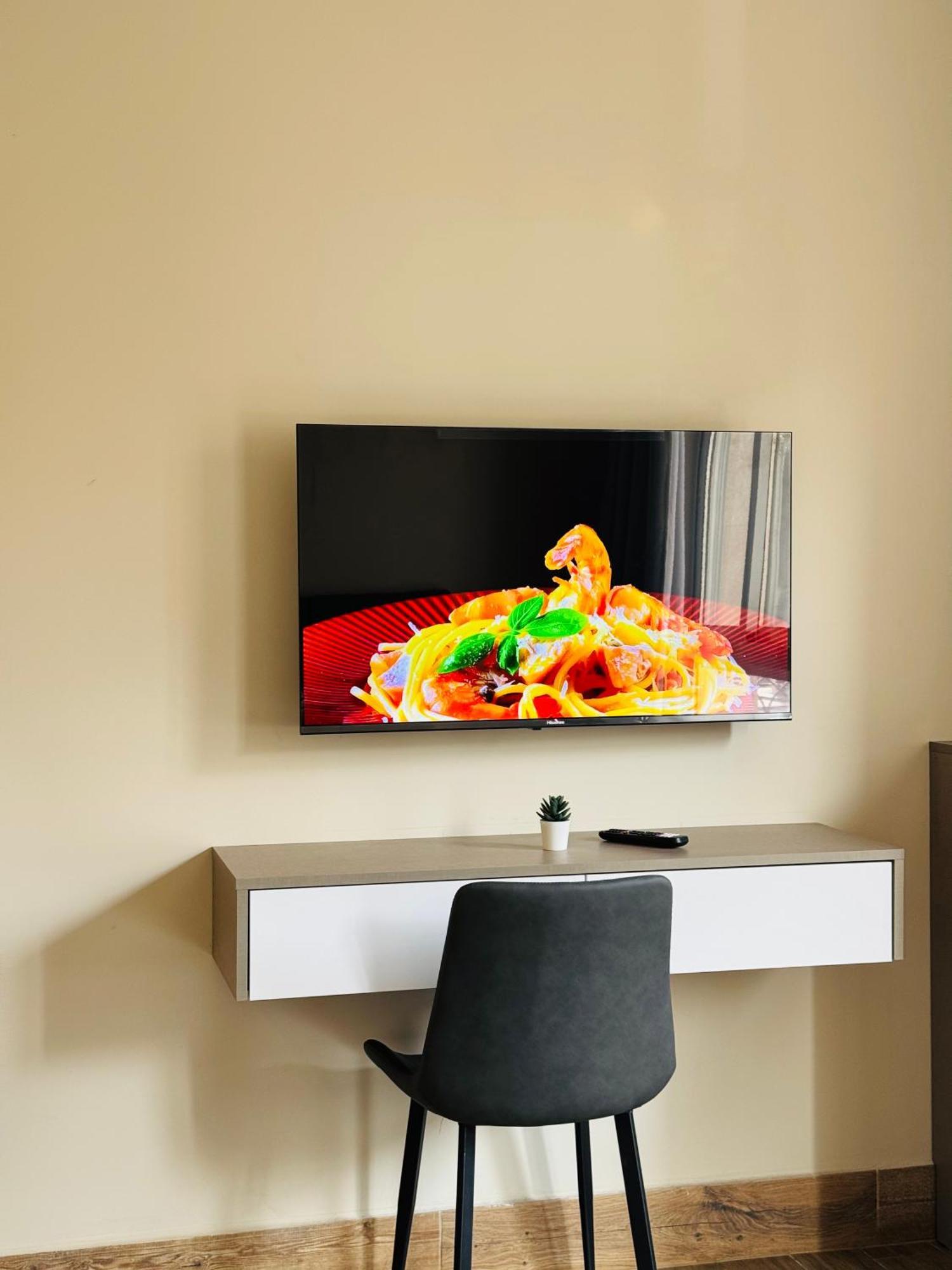 Baden Hotel Suites Амман Экстерьер фото